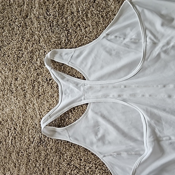 Nike white Dri-fit tank top, size XL - Picture 8 of 9